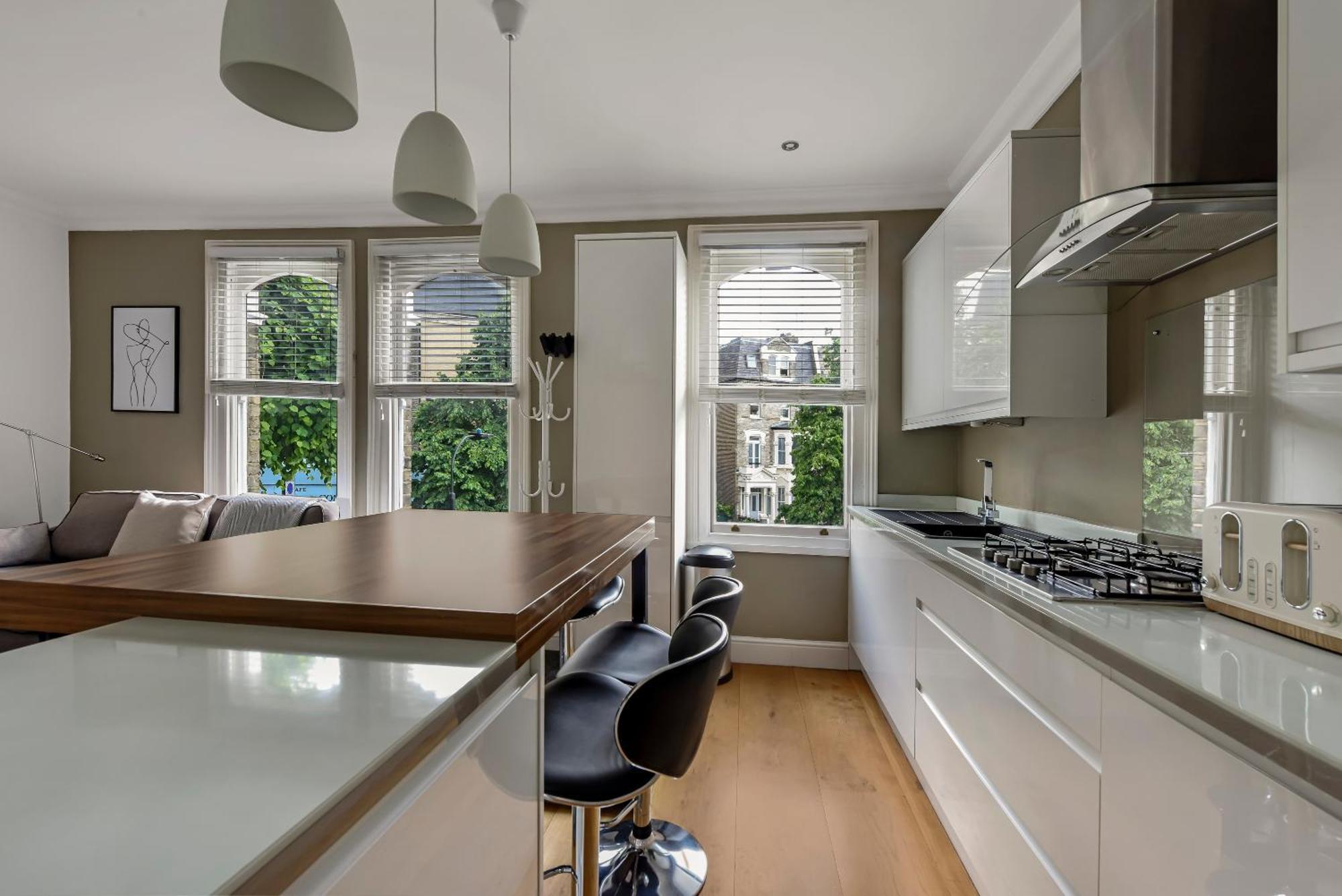 Апартаменты The West Kensington Collection Лондон Экстерьер фото