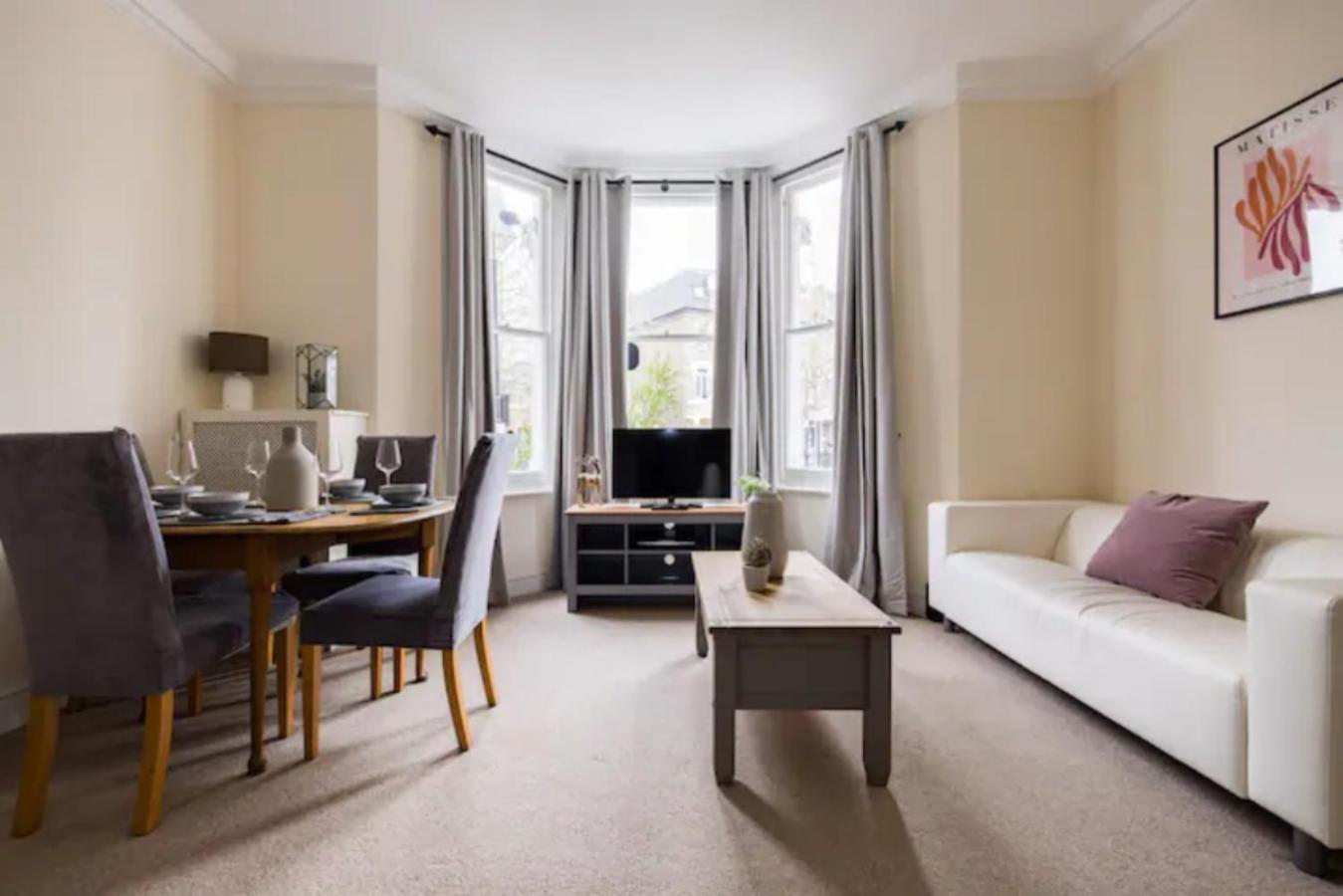 Апартаменты The West Kensington Collection Лондон Экстерьер фото